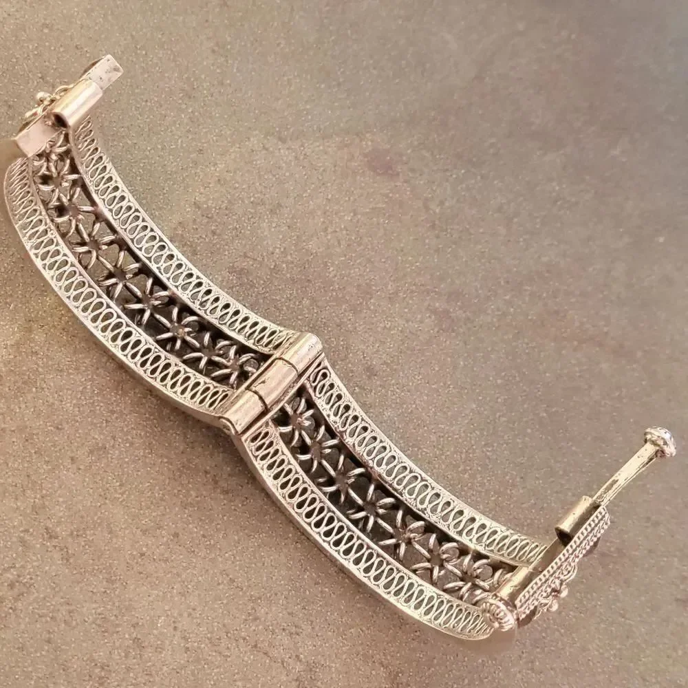Sterling Vintage Wide Openwork Flower Hinge Bangle Bracelet